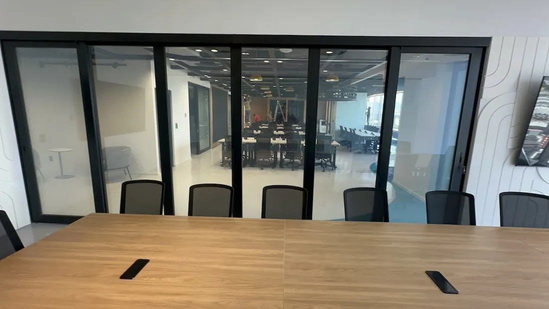 Smart Film antes: vidrio opaco en proyecto