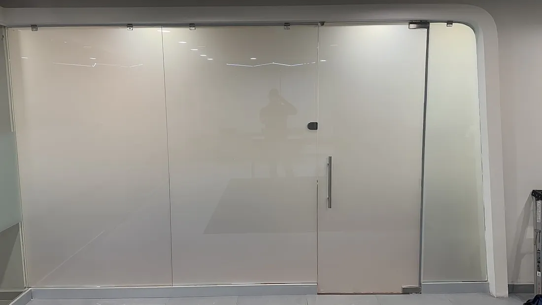 Smart Film después: transparencia en vidrio