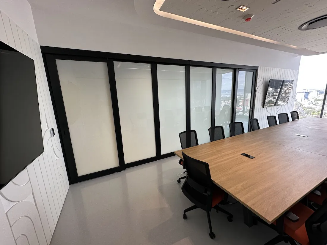 Bitso Torre Diana - Sala de Juntas Smart Film en Bitso Torre Diana - Sala de Juntas Principal