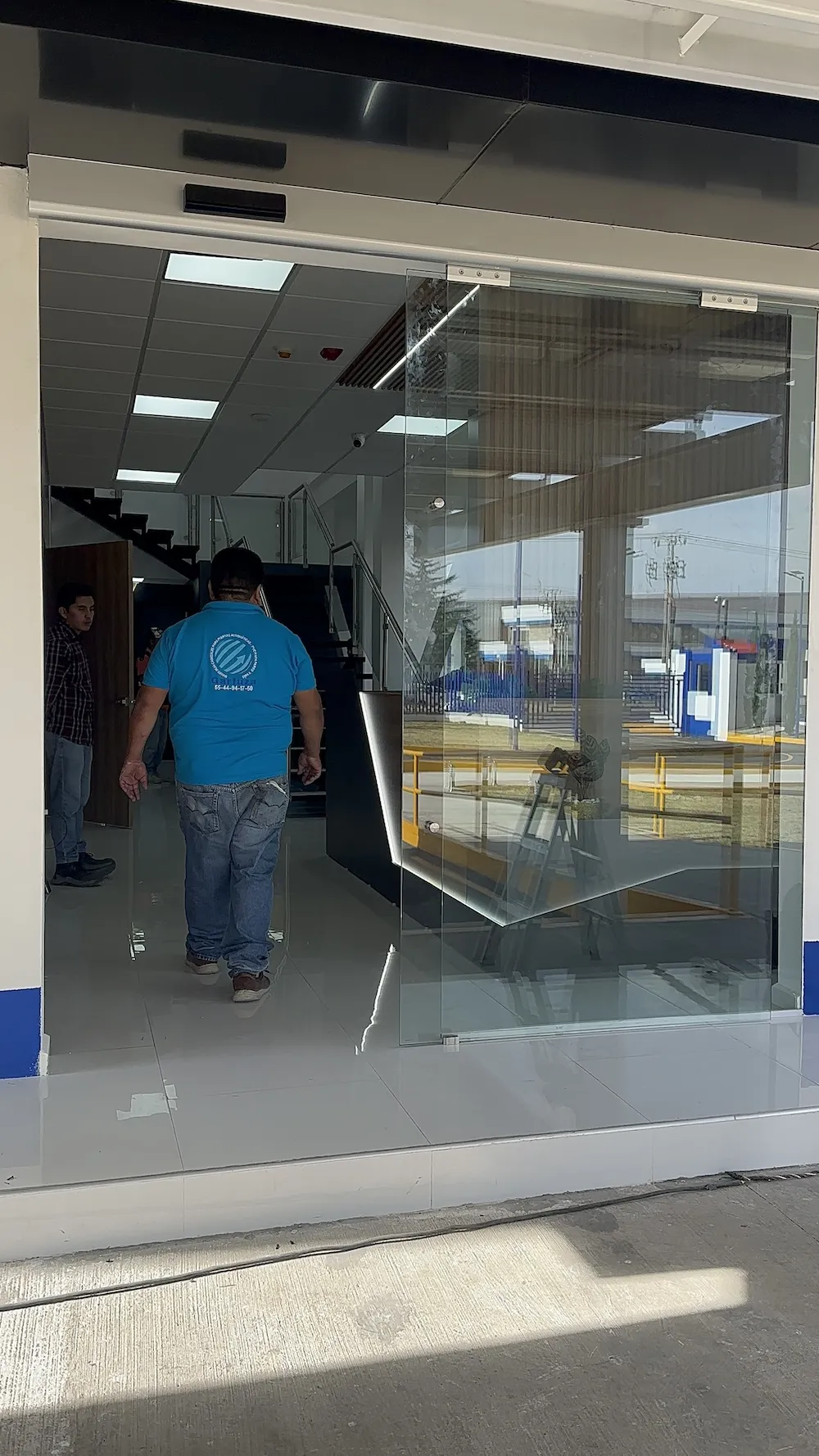 Proyecto Proyecto Brulagsa Puerta Automatica - Smart Film (PDLC) - Foto 5