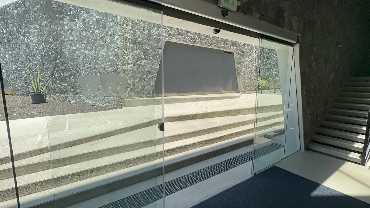 Proyecto Proyecto Casa Club Cantera Pumas Puerta Automatica - Smart Film (PDLC) - Foto 13