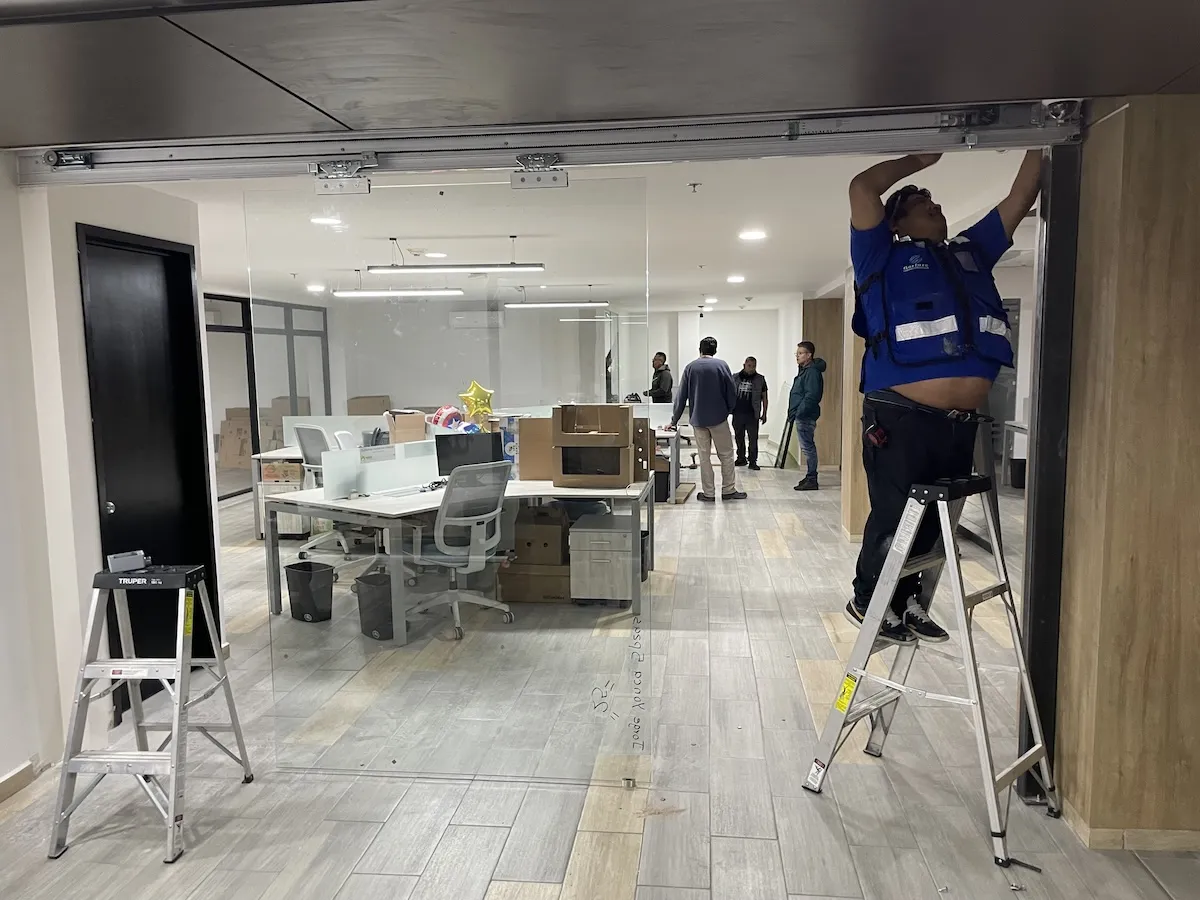 Proyecto Proyecto Copamex Puerta Automatica - Smart Film (PDLC) - Foto 7