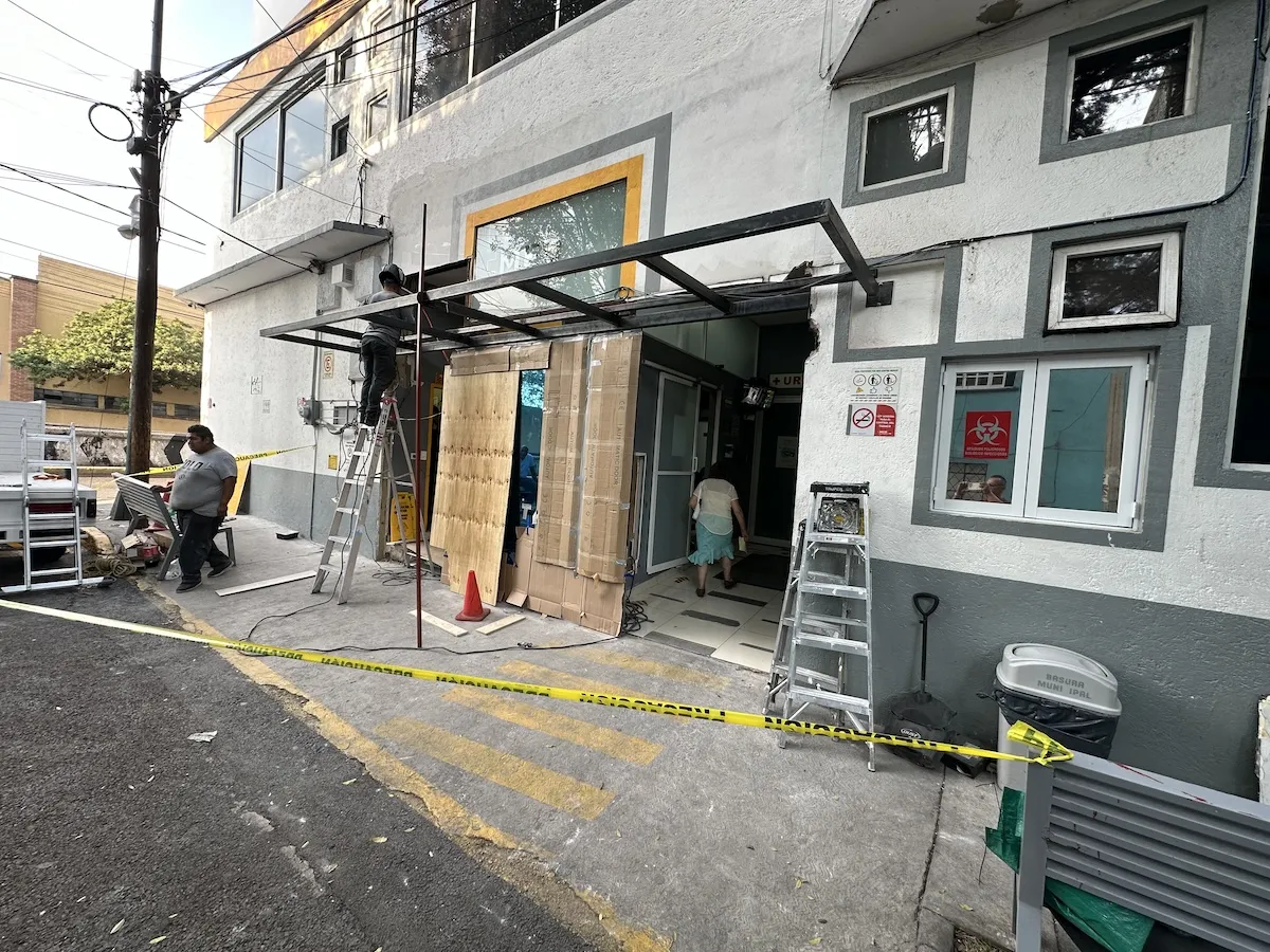 Proyecto Proyecto Fachada Med Centro Medico Puerta Automatica - Smart Film (PDLC) - Foto 16