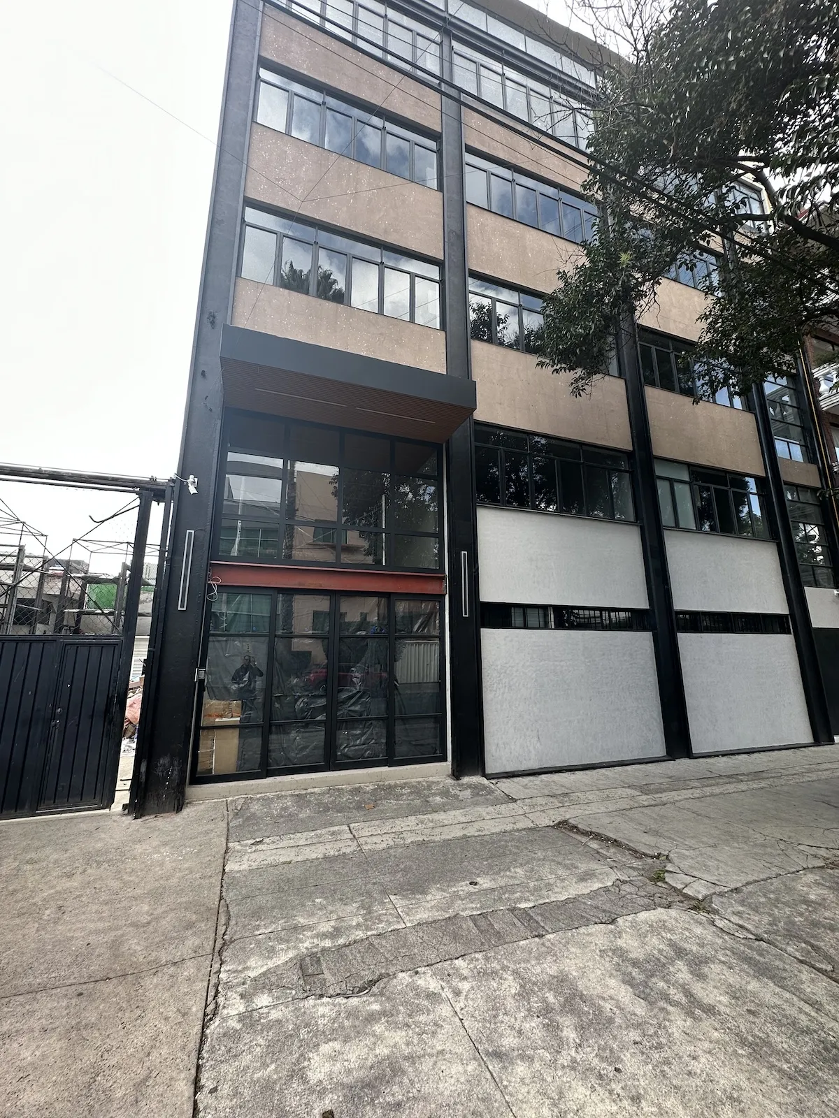 Proyecto Proyecto Fachada Tehuantepec Cdmx Puertas Automaticas - Smart Film (PDLC) - Foto 5