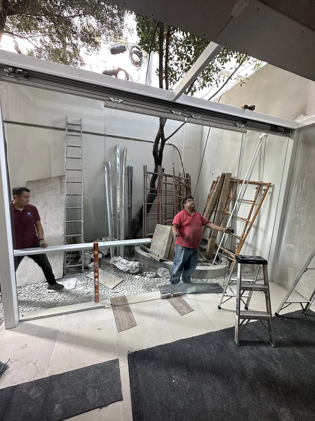 Proyecto Proyecto Karl Storz Endoskope Puerta Automatica - Smart Film (PDLC) - Foto 8