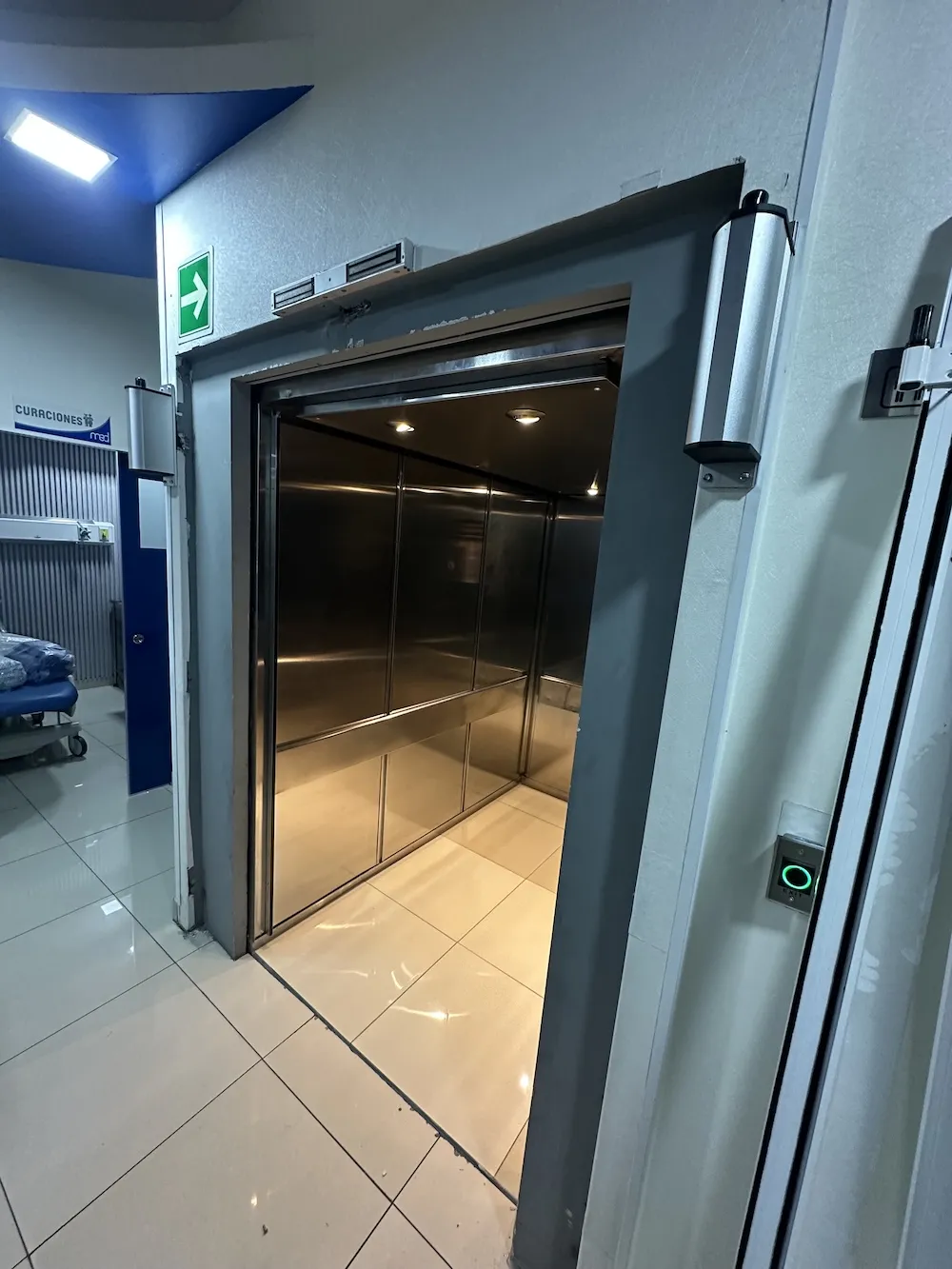 Proyecto Proyecto Med Centro Medico Puertas Plegables Automaticas Puertas Automaticas - Smart Film (PDLC) - Foto 10