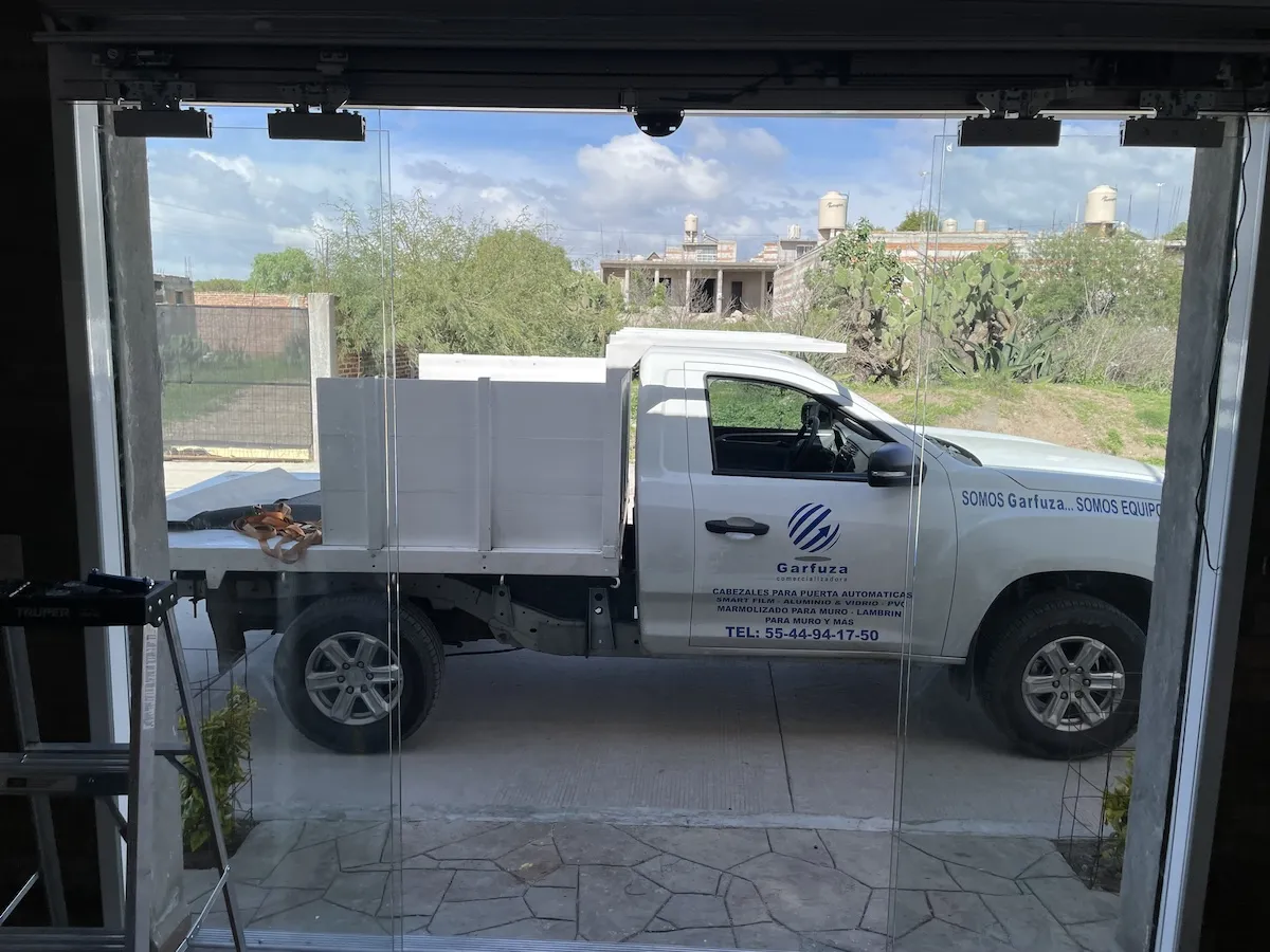 Proyecto Proyecto Mini Super Guanajuato Puerta Automatica - Smart Film (PDLC) - Foto 16