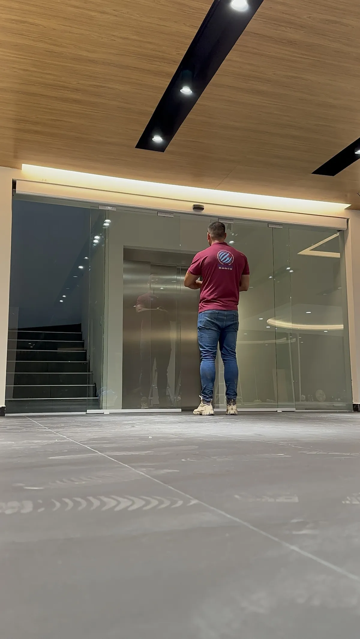 Proyecto Proyecto Nissan Iztacalco Puerta Automatica - Smart Film (PDLC) - Foto 6