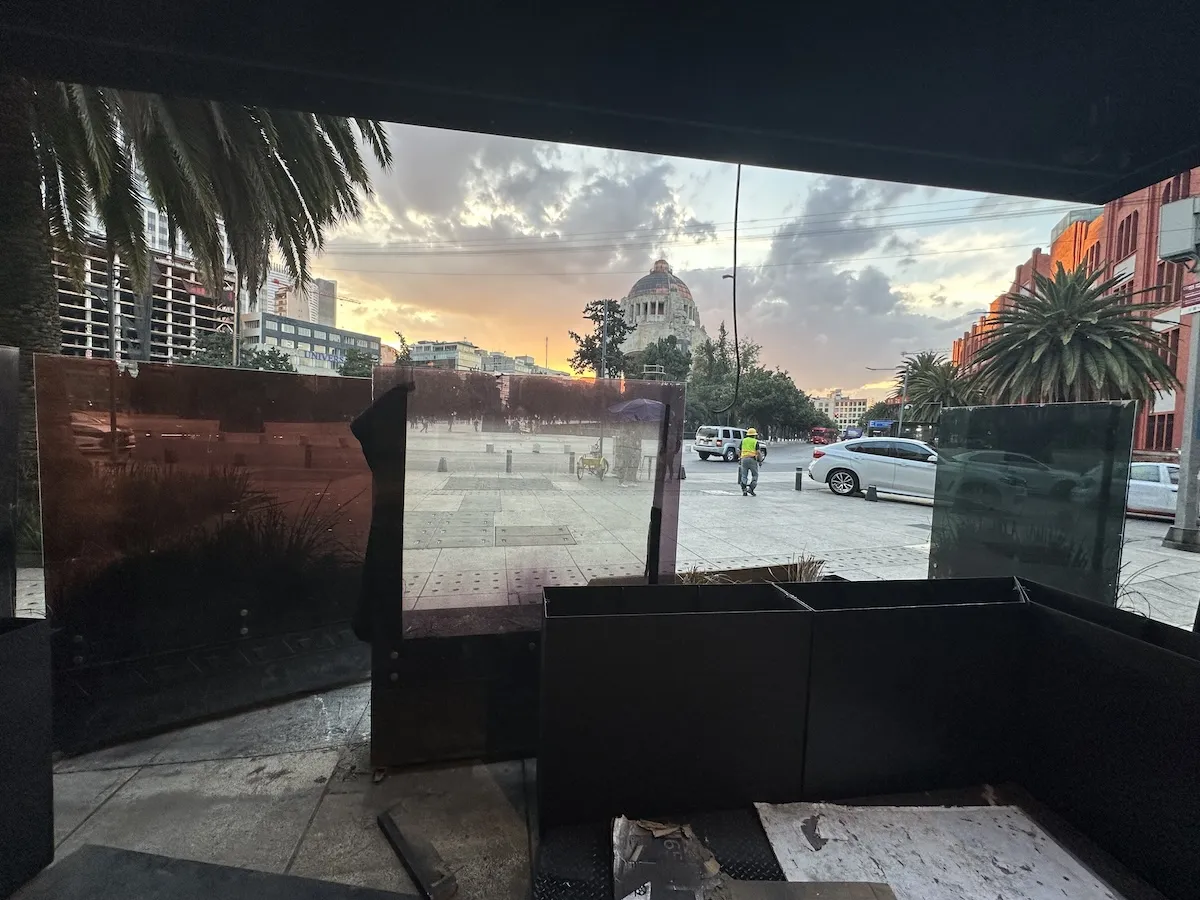 Proyecto Proyecto Restaurante Revolucion Puerta Automatica - Smart Film (PDLC) - Foto 16