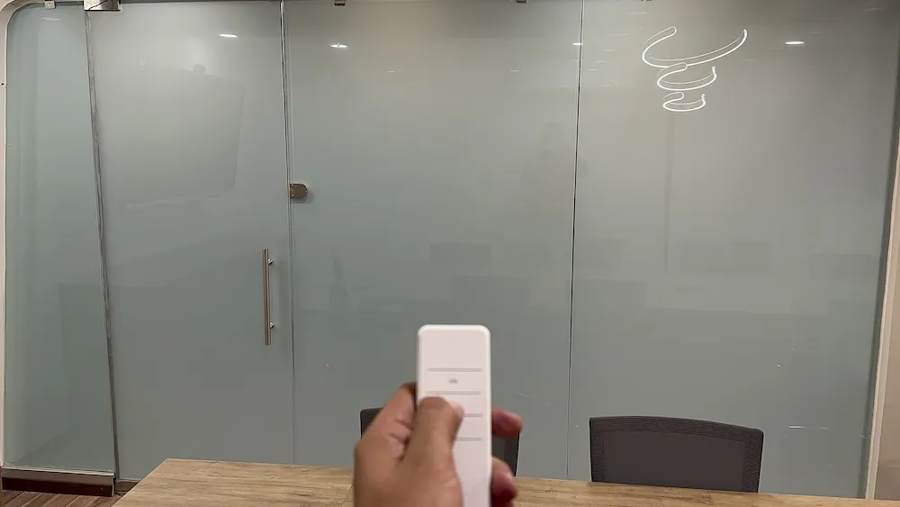 Proyecto Proyecto Sala De Juntas 2 Solidfarma Smart Film - Instalación de Smart Film (PDLC) por Comercializadora Garfuza