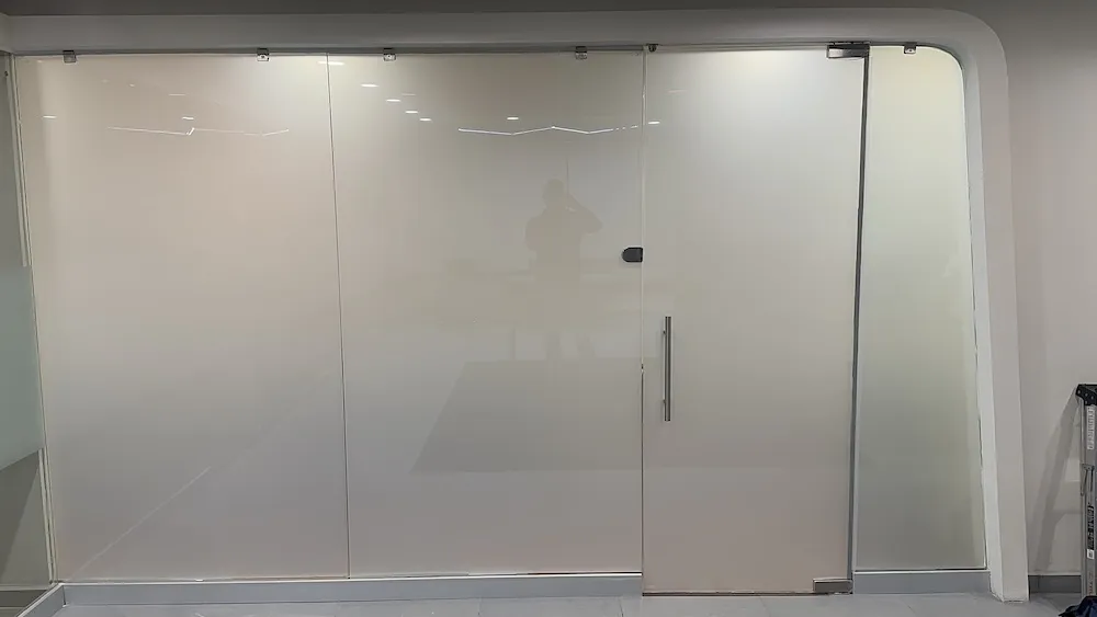 Proyecto Proyecto Sala De Juntas 2 Solidfarma Smart Film - Smart Film (PDLC) - Foto 16