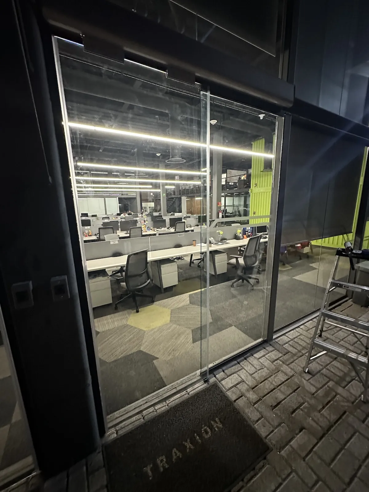 Proyecto Proyecto Traxion Puertas Automaticas - Smart Film (PDLC) - Foto 9