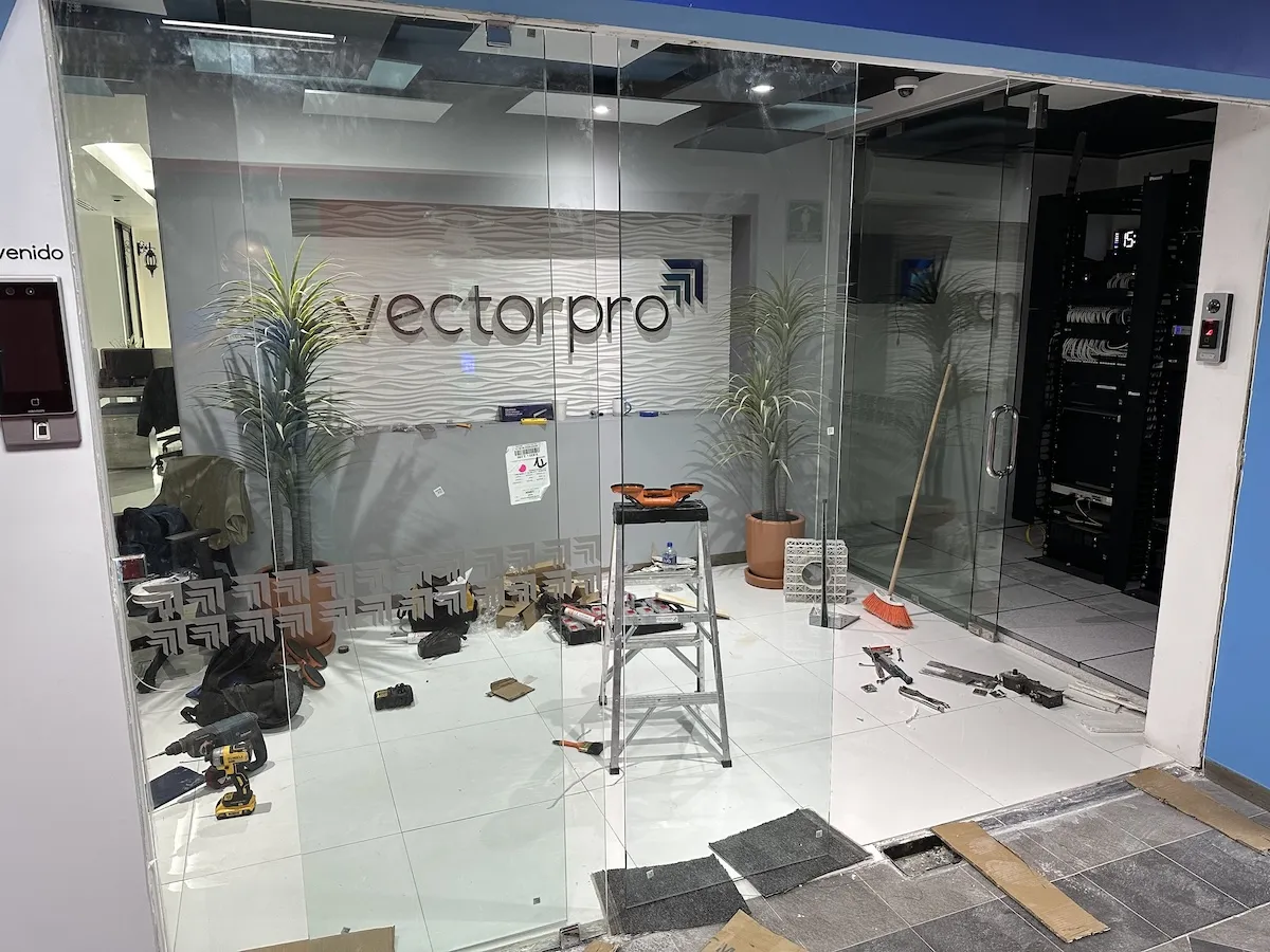 Proyecto Proyecto Vector Pro Puerta Automatica - Smart Film (PDLC) - Foto 11