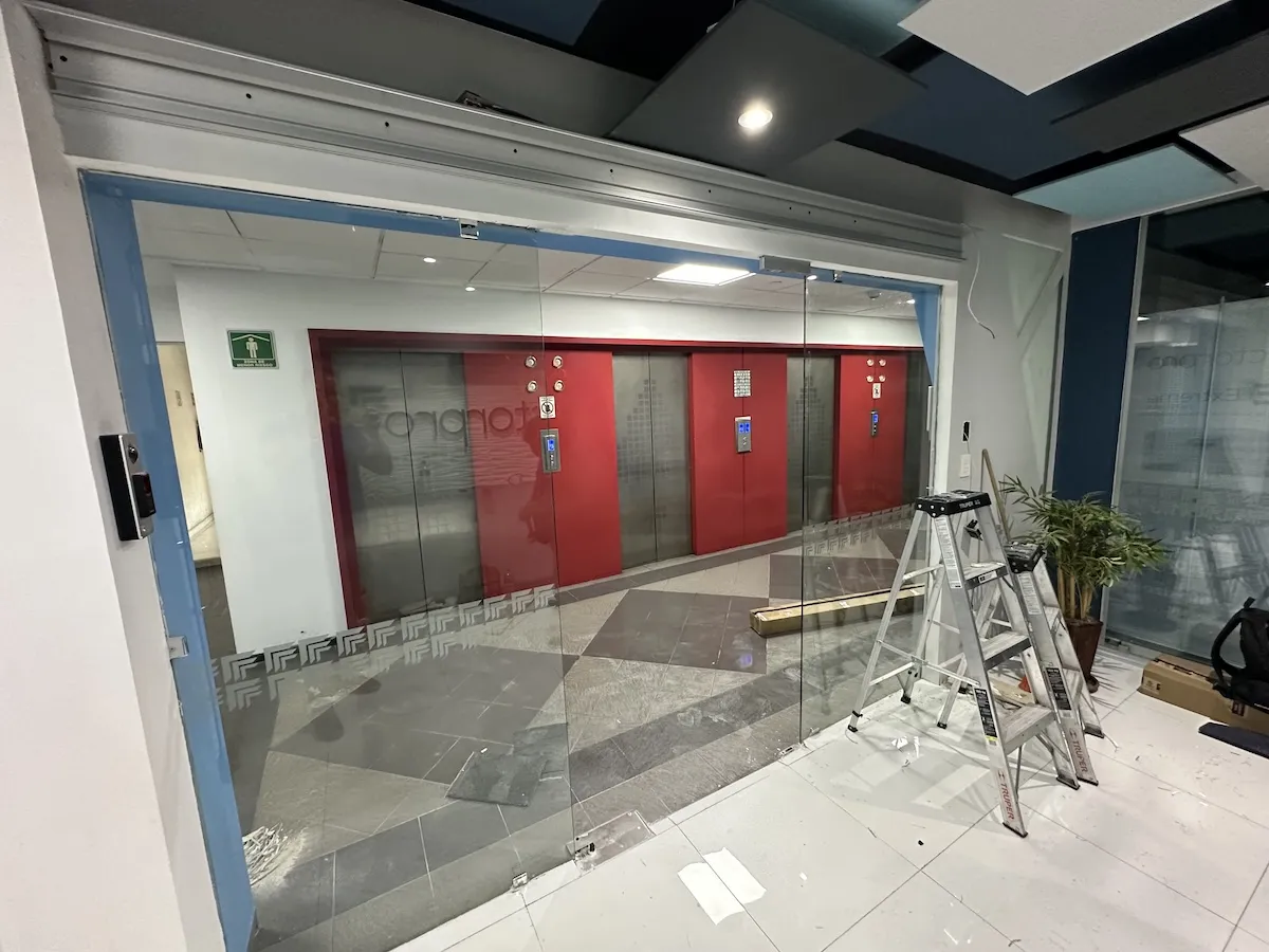 Proyecto Proyecto Vector Pro Puerta Automatica - Smart Film (PDLC) - Foto 6