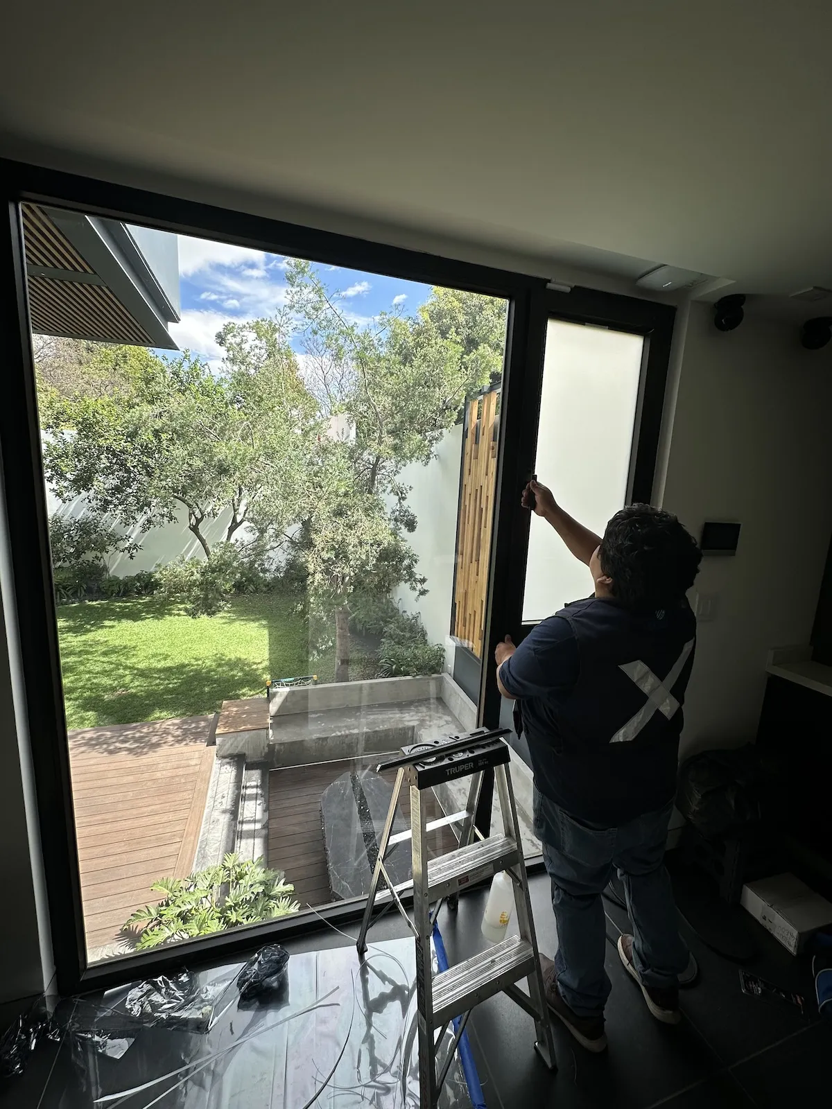 Proyecto Proyecto Ventanal Residencial Santo Domingo - Smart Film (PDLC) - Foto 4